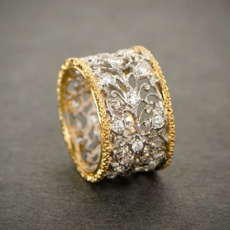 Vintage Ivy Ring with Zirconium