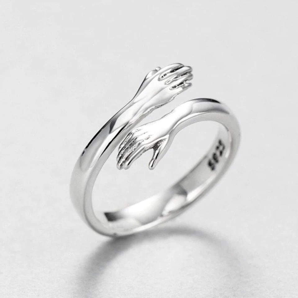 Adjustable Hug Ring in Silver 