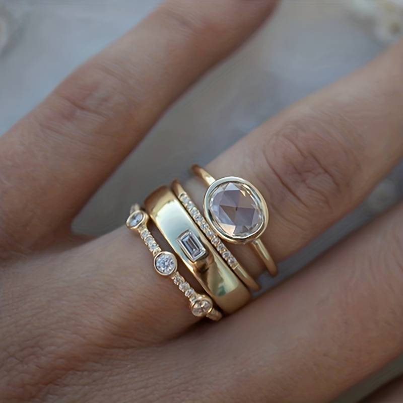 Vintage Gold and Zirconium Ring 